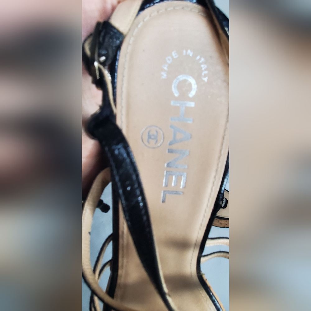 Chanel -size- 40 1/2 Black Pathent Leather Sandals And Cork Wedge Platform Heel - Picture 10 of 11